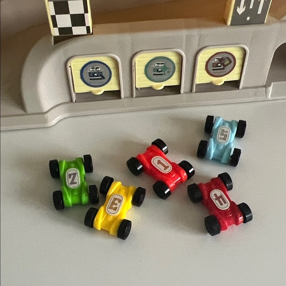 Amazon Multi-Color Racing Ramp Set - Picture 2 of 4